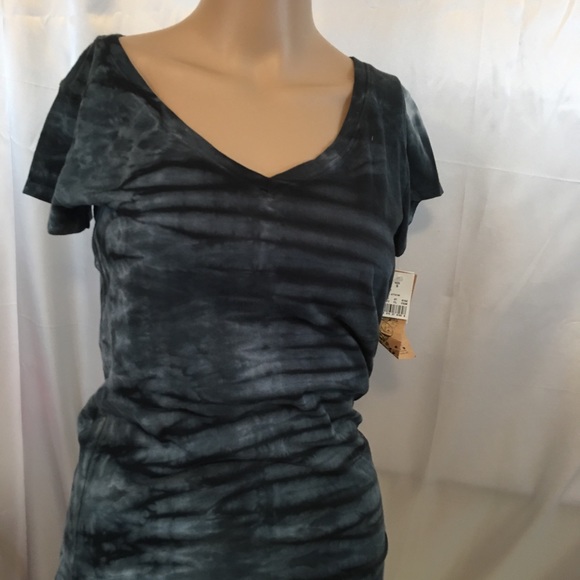 New T tie dyed🙄 - Picture 7 of 8